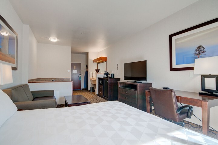 Holiday Inn West Yellowstone by IHG.