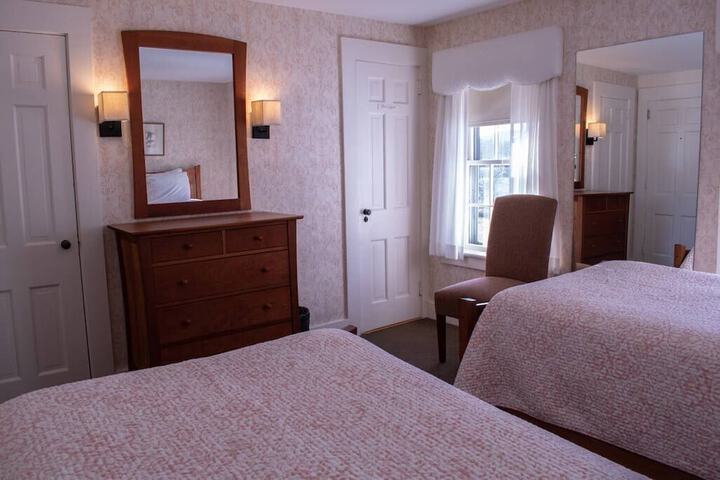 Room 63 of 104