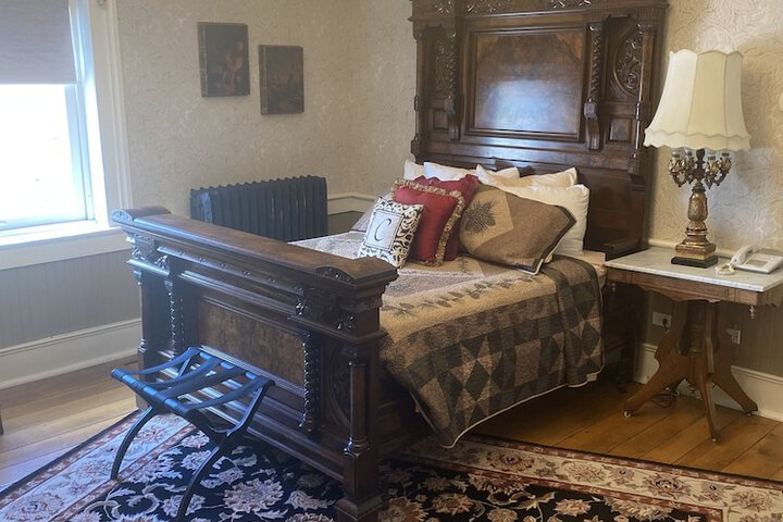 Room 8 of 50
