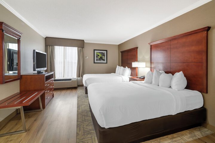Syracuse Grand