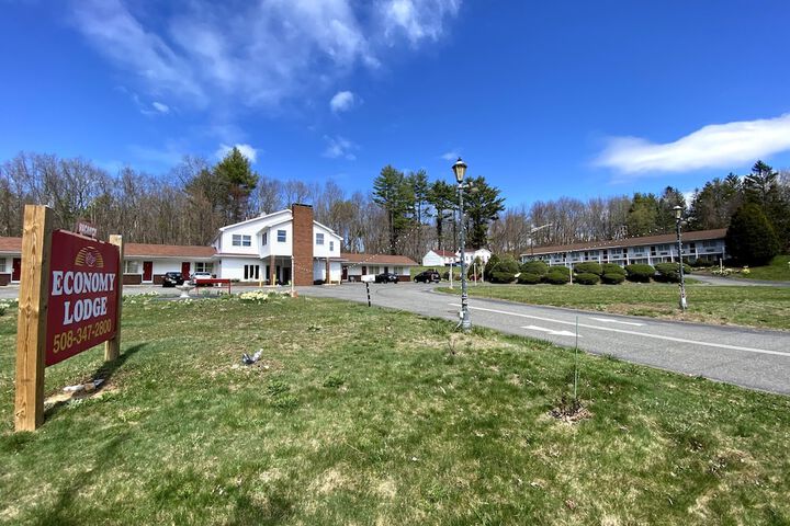 Economy Lodge