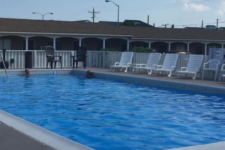 Pool 9 of 73