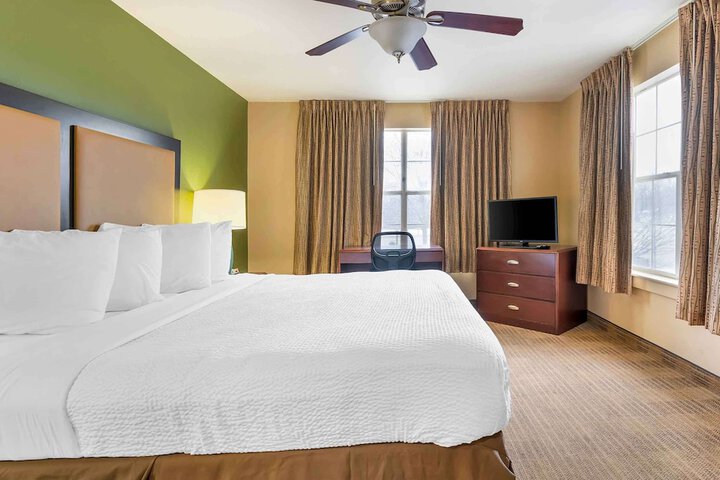 Room 29 of 34