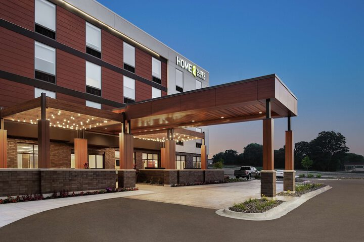 Hotel 2 of 39