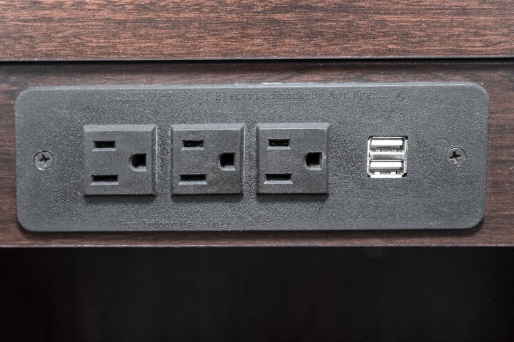 Room 16 of 38