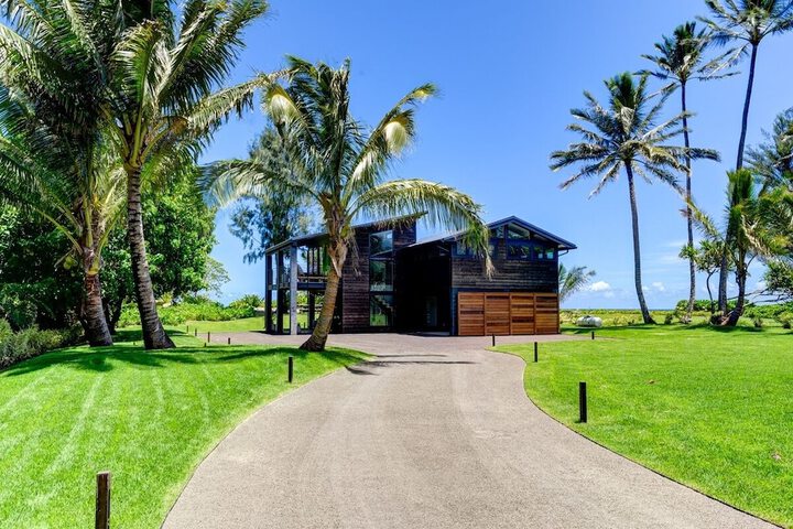 Haena Beach House 2 Bedroom Home by RedAwning