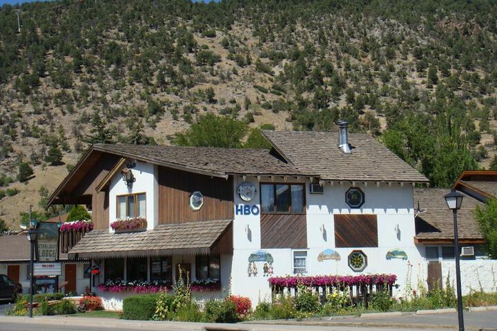 Hotel 3 of 33