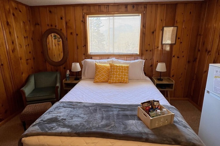 Room 124 of 236