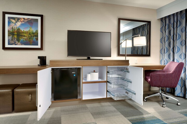 Room 13 of 35