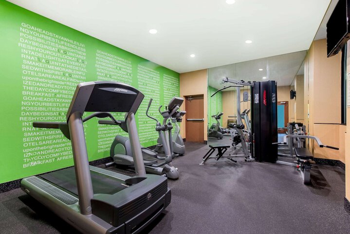 La Quinta Inn by Wyndham West Long Branch / NJ Shore Area