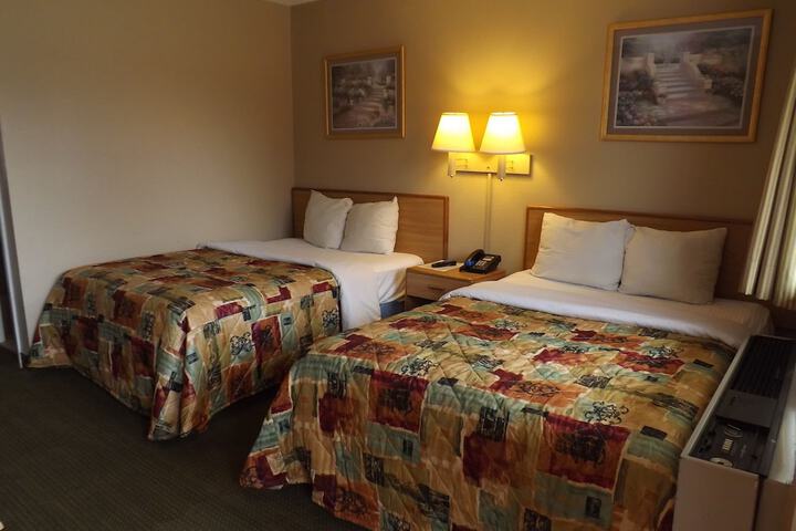 Room 7 of 27