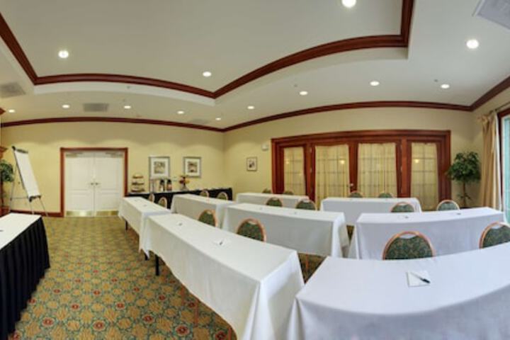 Homewood Suites by Hilton Columbia
