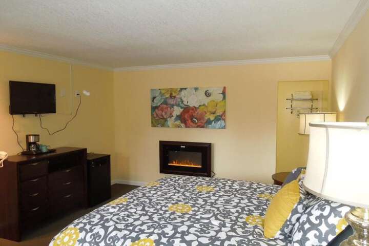 Room 35 of 43