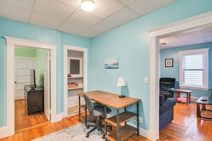 Medford Apartment Rental 5 Mi to Downtown Boston