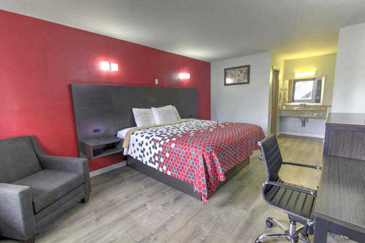 Room 15 of 21