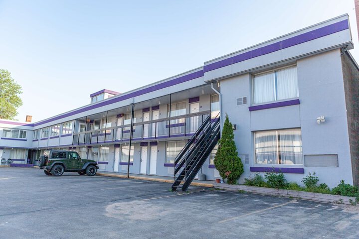 Hotel 3 of 60