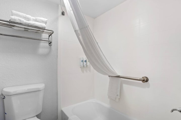 Comfort Inn Dunmore - Scranton East