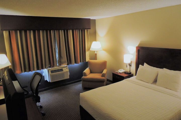 Room 37 of 105