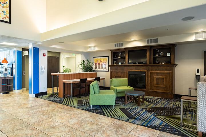 Hotel 3 of 63