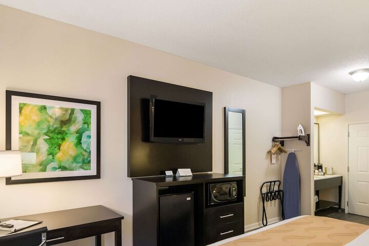 Room 29 of 48