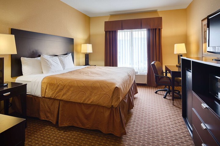 Room 18 of 29