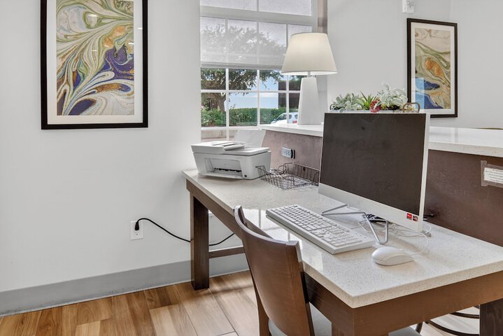 Holiday Inn & Suites Dallas-Addison by IHG