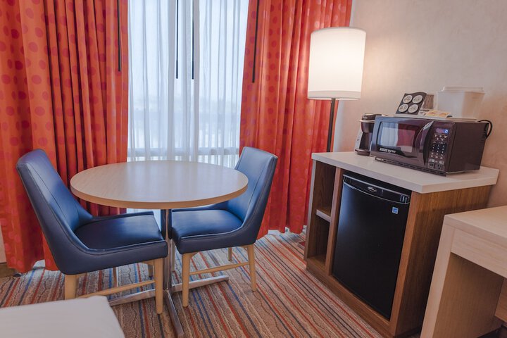 Room 83 of 132