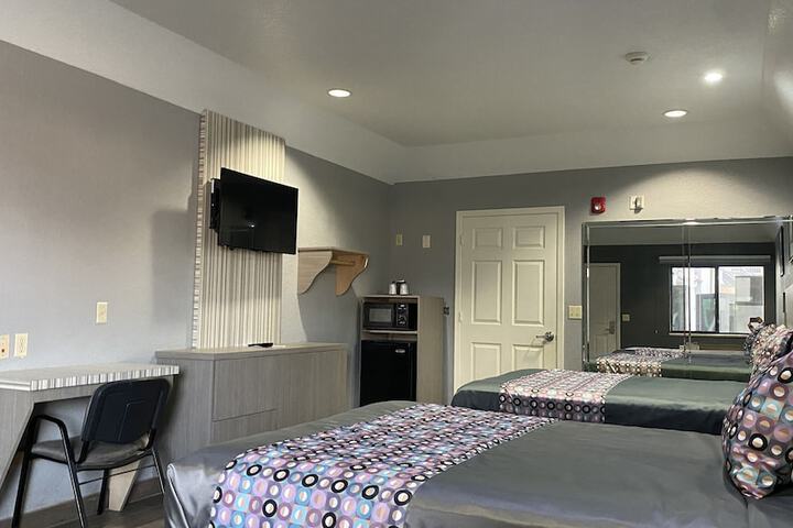 Room 37 of 64