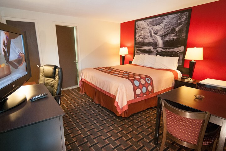 Room 15 of 27
