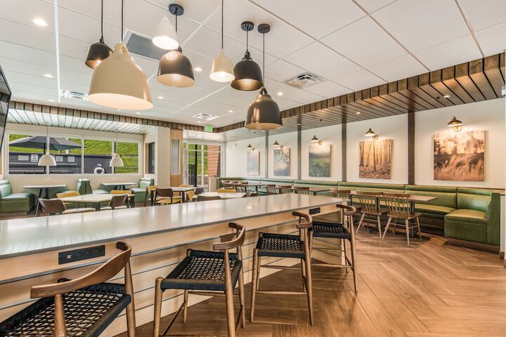 Breakfast/Coffee Service 33 of 35