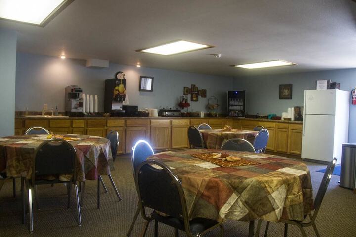 Cottonwood Inn