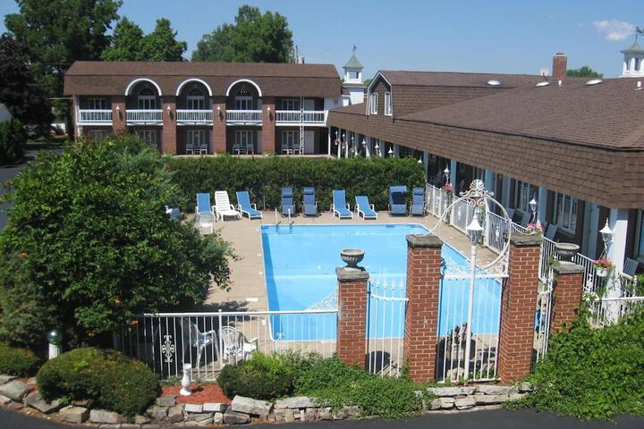 Lockport Inn & Suites