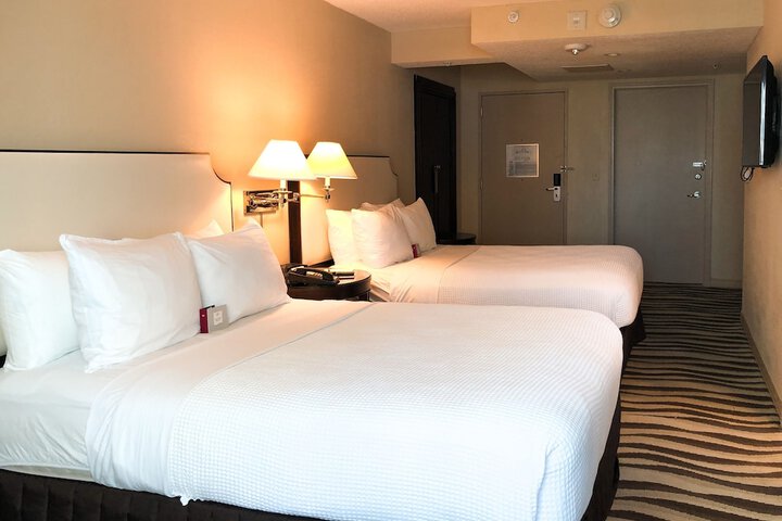 Room 35 of 68