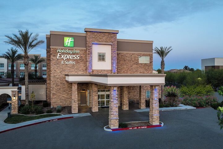 Hotel 4 of 60
