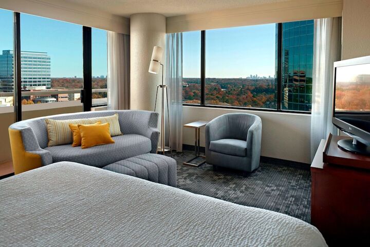 Room 8 of 27