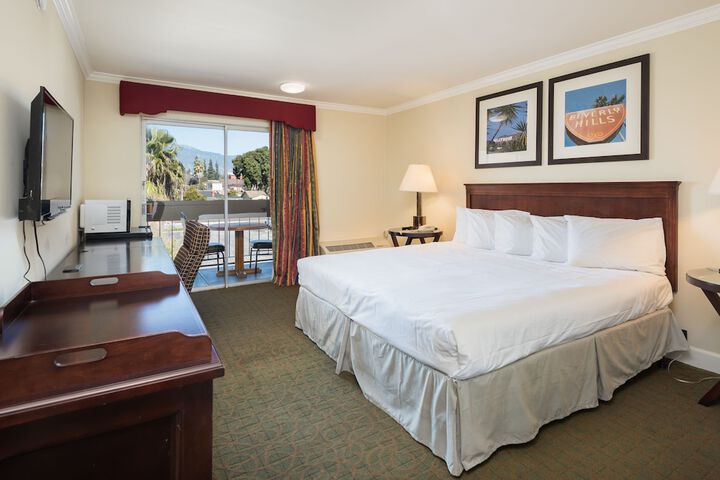 Room 15 of 25