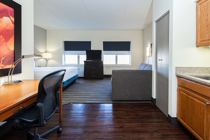 Room 63 of 82