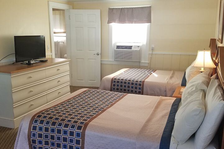 Room 53 of 70