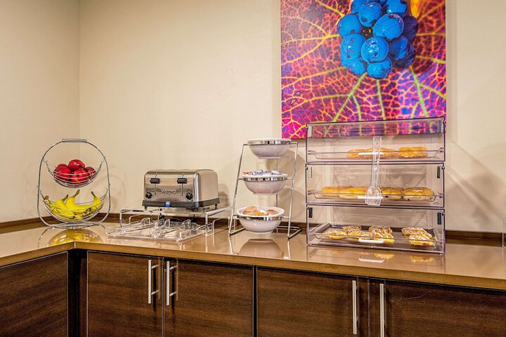 Breakfast/Coffee Service 32 of 41