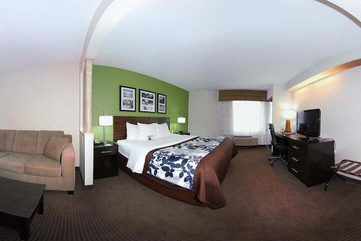Room 15 of 59