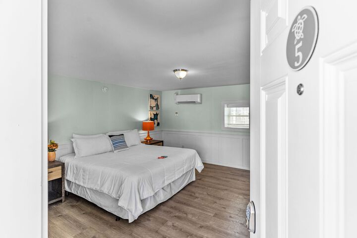 Loggerhead Inn & Suites