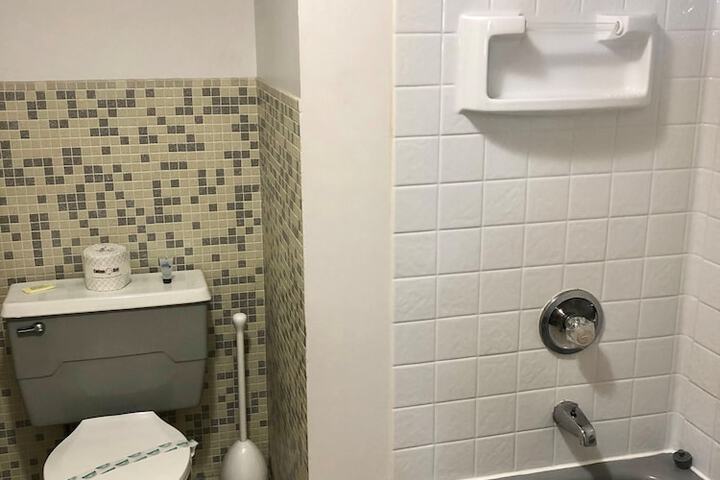 Room 35 of 44