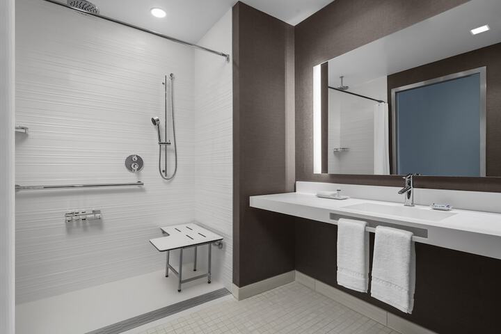AC Hotel by Marriott Miami Dadeland