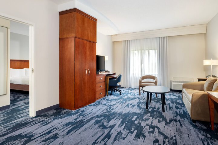 Room 16 of 49