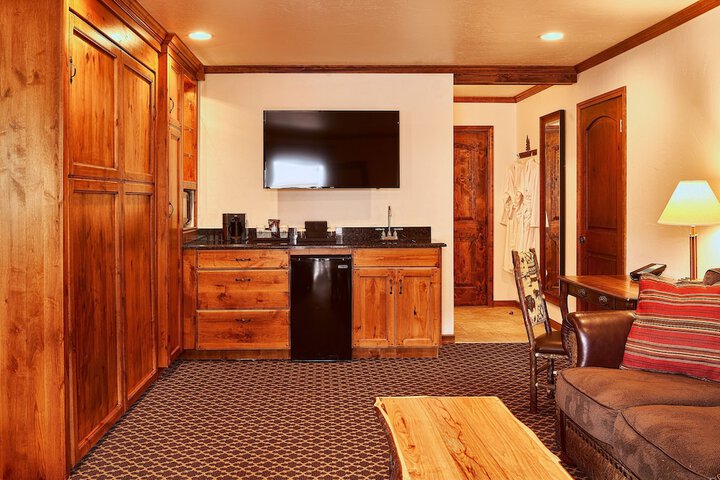 Room 51 of 59
