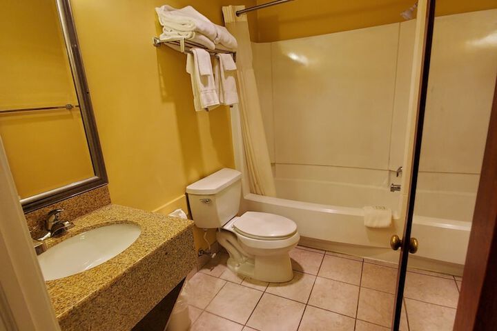 Clarion Inn Strasburg - Lancaster