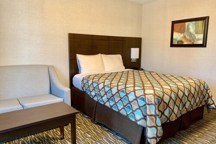 Room 14 of 32