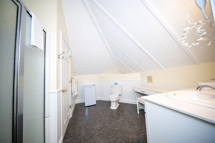 Room 45 of 46