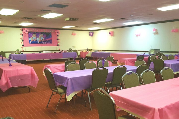 Ballroom/Hall 32 of 36