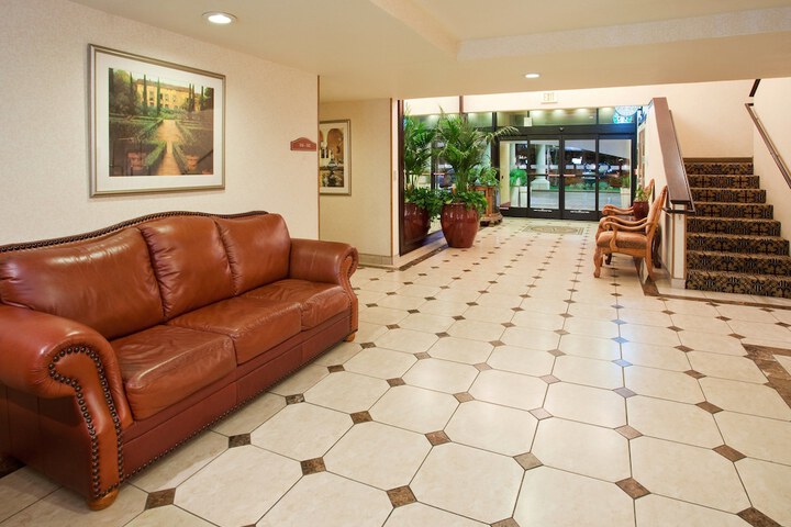 Holiday Inn Rancho Cordova by IHG
